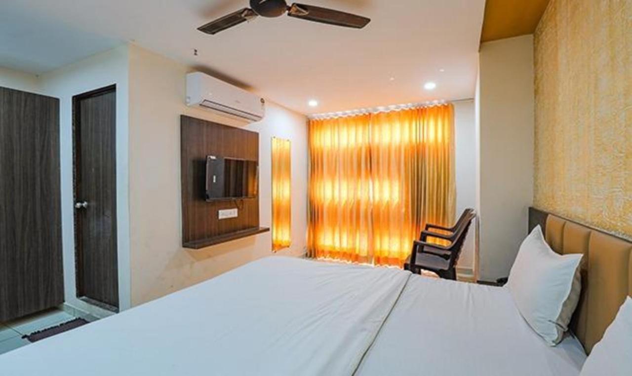 Fabhotel The Heaven Ahmedabad Exterior photo