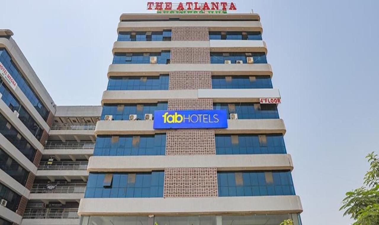Fabhotel The Heaven Ahmedabad Exterior photo